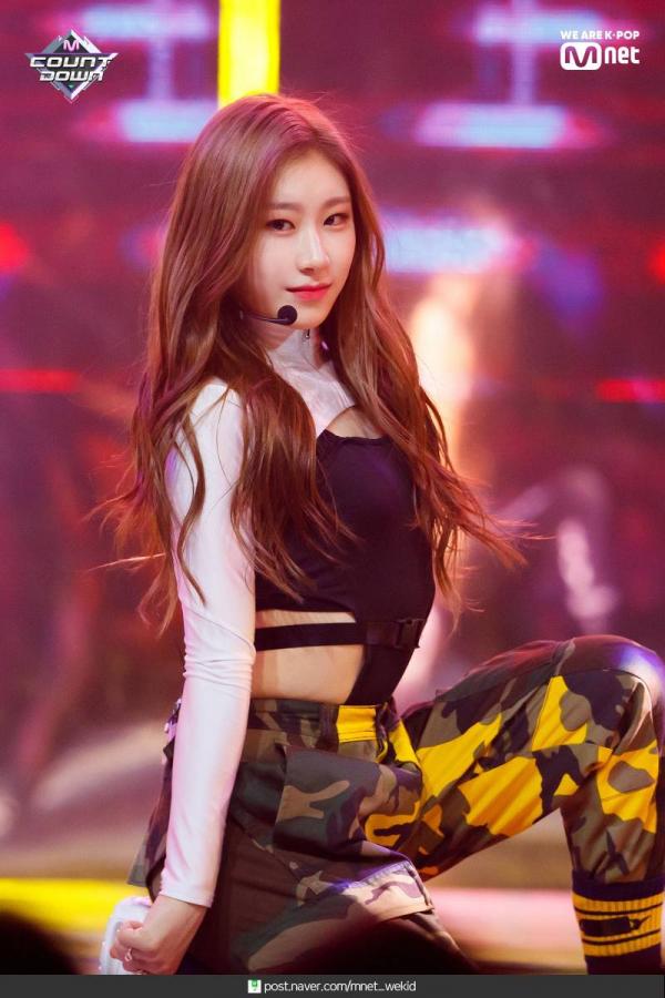 Đau lòng vì con gái bị chỉ trích vì ngoại hình, mẹ của Chaeryeong phải cầu xin trên MXH Đau lòng vì con gái bị chỉ trích vì ngoại hình, mẹ của Chaeryeong phải cầu xin trên MXH