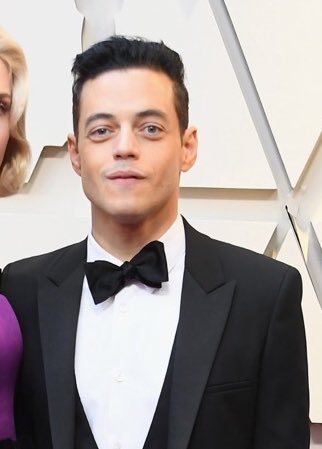 Rami Malek: 'Chú bé' được cả Oscar cưng chiều, nơ bị lệch bao nhiêu người đòi chỉnh giùm cho Rami Malek: 'Chú bé' được cả Oscar cưng chiều, nơ bị lệch bao nhiêu người đòi chỉnh giùm cho