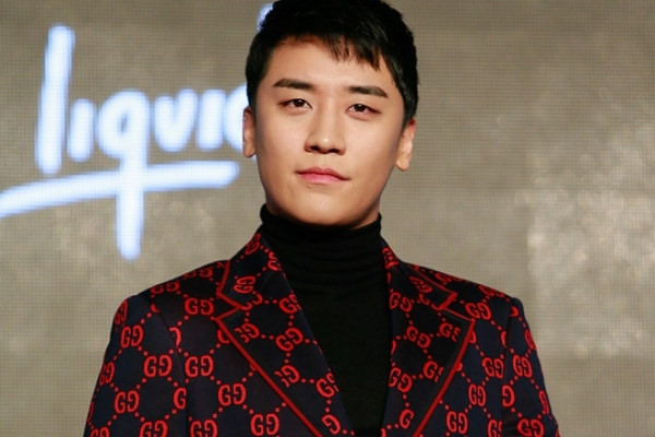 Nữ phóng viên tố Seungri môi giới gái mại dâm thực chất là ai và quyền lực cỡ nào? Nữ phóng viên tố Seungri môi giới gái mại dâm thực chất là ai và quyền lực cỡ nào?