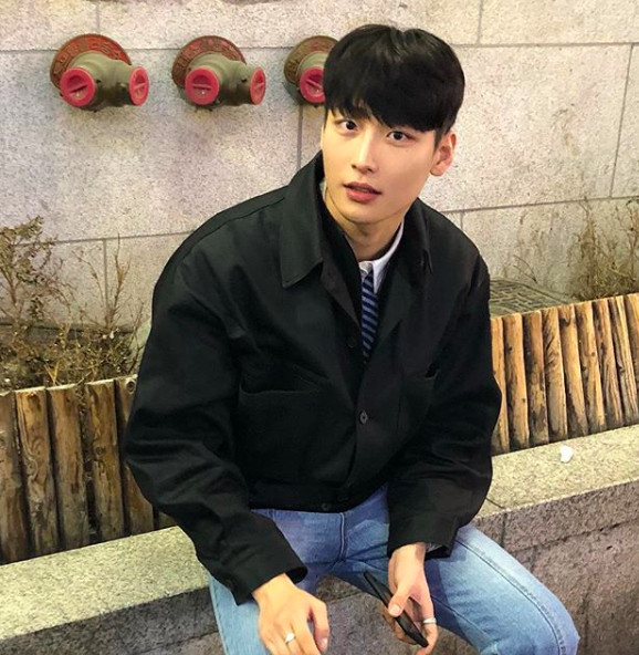 Love Catcher: Show hẹn hò 'hack não' hay là trò chơi tâm lý dối trá đằng sau lớp vỏ tình yêu Love Catcher: Show hẹn hò 'hack não' hay là trò chơi tâm lý dối trá đằng sau lớp vỏ tình yêu