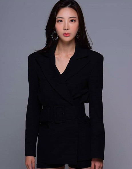 Love Catcher: Show hẹn hò 'hack não' hay là trò chơi tâm lý dối trá đằng sau lớp vỏ tình yêu Love Catcher: Show hẹn hò 'hack não' hay là trò chơi tâm lý dối trá đằng sau lớp vỏ tình yêu