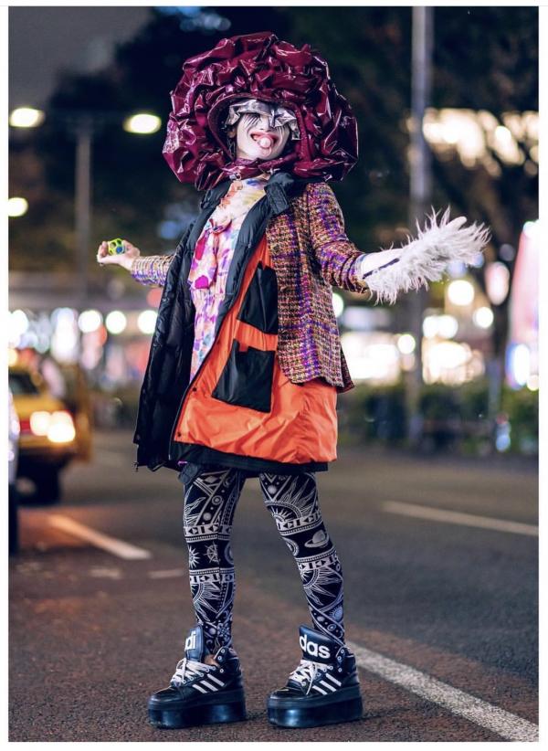 Phong cách Harajuku ngày nay: Bạn theo phe thích chơi đùa với màu sắc hay team 'quái - độc - dị' Phong cách Harajuku ngày nay: Bạn theo phe thích chơi đùa với màu sắc hay team 'quái - độc - dị'