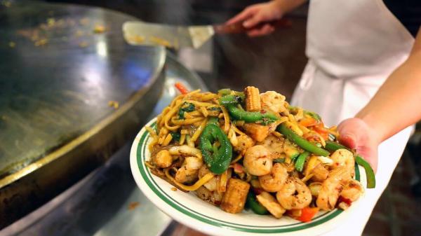 Bi hài muôn thuở chuyện ăn buffet chỉ người châu Á mới hiểu Bi hài muôn thuở chuyện ăn buffet chỉ người châu Á mới hiểu