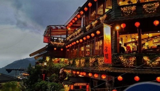 Dân Hàn bình chọn Đà Nẵng là địa điểm du lịch nước ngoài mà họ gặp nhiều đồng hương nhất Dân Hàn bình chọn Đà Nẵng là địa điểm du lịch nước ngoài mà họ gặp nhiều đồng hương nhất