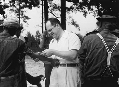 Bí mật kinh hoàng của chính phủ Mỹ đằng sau thí nghiệm phi nhân tính ở Tuskegee Bí mật kinh hoàng của chính phủ Mỹ đằng sau thí nghiệm phi nhân tính ở Tuskegee
