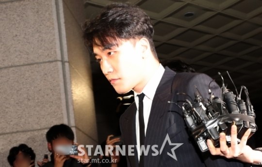 Truyền thông đưa tin cảnh sát ban lệnh cấm Seungri xuất cảnh sau khi nam ca sĩ tuyên bố giải nghệ Truyền thông đưa tin cảnh sát ban lệnh cấm Seungri xuất cảnh sau khi nam ca sĩ tuyên bố giải nghệ
