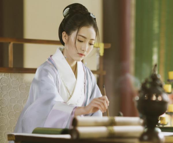 Triệu Sắt Sắt: Hồ ly tinh đáng ghét hay nạn nhân của chuyện tình tay tư 'cẩu huyết' chốn Đông Cung Triệu Sắt Sắt: Hồ ly tinh đáng ghét hay nạn nhân của chuyện tình tay tư 'cẩu huyết' chốn Đông Cung