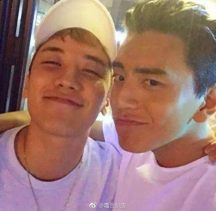 Seungri và những mối quan hệ phức tạp với các hot girl, thiên kim tiểu thư Châu Á Seungri và những mối quan hệ phức tạp với các hot girl, thiên kim tiểu thư Châu Á