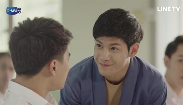'Cậu Ấy Đi Tiết Thanh Minh Bên Cạnh Mộ Tôi': Đi tảo mộ yêu luôn ma, chuyện tình đồng tính lạ lùng của Thái 'Cậu Ấy Đi Tiết Thanh Minh Bên Cạnh Mộ Tôi': Đi tảo mộ yêu luôn ma, chuyện tình đồng tính lạ lùng của Thái