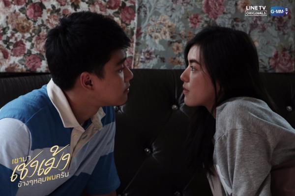 'Cậu Ấy Đi Tiết Thanh Minh Bên Cạnh Mộ Tôi': Đi tảo mộ yêu luôn ma, chuyện tình đồng tính lạ lùng của Thái 'Cậu Ấy Đi Tiết Thanh Minh Bên Cạnh Mộ Tôi': Đi tảo mộ yêu luôn ma, chuyện tình đồng tính lạ lùng của Thái