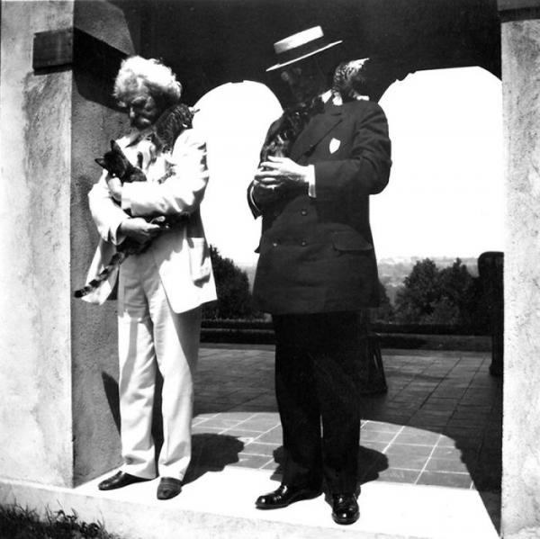 Những sự tích về Mark Twain - người hài hước vĩ đại nhất nước Mỹ cũng là kẻ yêu mèo điên cuồng Những sự tích về Mark Twain - người hài hước vĩ đại nhất nước Mỹ cũng là kẻ yêu mèo điên cuồng