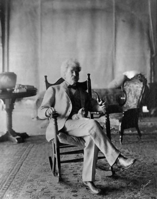 Những sự tích về Mark Twain - người hài hước vĩ đại nhất nước Mỹ cũng là kẻ yêu mèo điên cuồng Những sự tích về Mark Twain - người hài hước vĩ đại nhất nước Mỹ cũng là kẻ yêu mèo điên cuồng