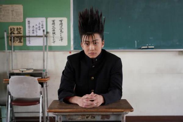 Đưa các kiểu tóc của nhân vật anime ra đời thực: Hành động huỷ hoại tuổi thơ của bao người Đưa các kiểu tóc của nhân vật anime ra đời thực: Hành động huỷ hoại tuổi thơ của bao người