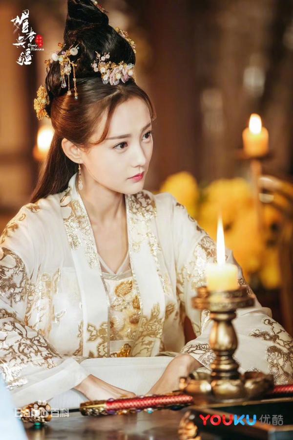 Lý Nhất Đồng: 3 năm mờ nhạt liệu sẽ 'lên đời' khi thành đôi với Hứa Khải trong 'Đại Đường Nữ Nhi Hành' Lý Nhất Đồng: 3 năm mờ nhạt liệu sẽ 'lên đời' khi thành đôi với Hứa Khải trong 'Đại Đường Nữ Nhi Hành'