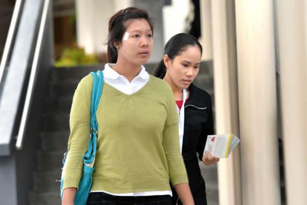 Phạt tù cặp vợ chồng Singapore tàn ác đánh đập, bắt người giúp việc ăn bãi nôn của chính mình Phạt tù cặp vợ chồng Singapore tàn ác đánh đập, bắt người giúp việc ăn bãi nôn của chính mình