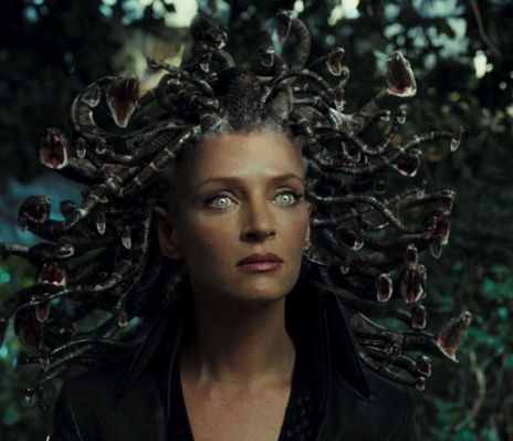 Nữ thần tóc rắn Medusa: Từ cô gái đẹp bị nguyền rủa đến biểu tượng của hãng thời trang nổi tiếng Nữ thần tóc rắn Medusa: Từ cô gái đẹp bị nguyền rủa đến biểu tượng của hãng thời trang nổi tiếng