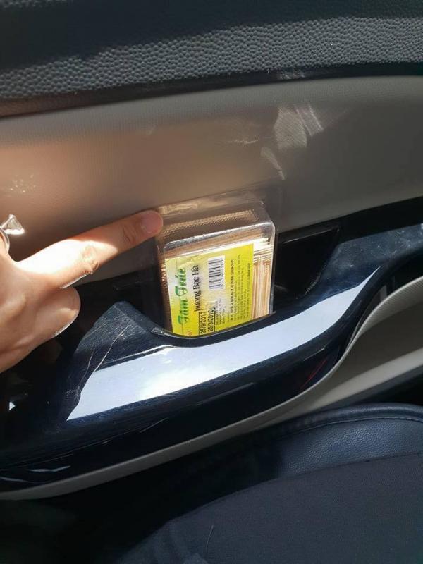 Loạt ảnh 'Lái xe Grab có tâm' dưới đây sẽ khiến những ai làm dịch vụ 'vô tâm' phải hổ thẹn Loạt ảnh 'Lái xe Grab có tâm' dưới đây sẽ khiến những ai làm dịch vụ 'vô tâm' phải hổ thẹn