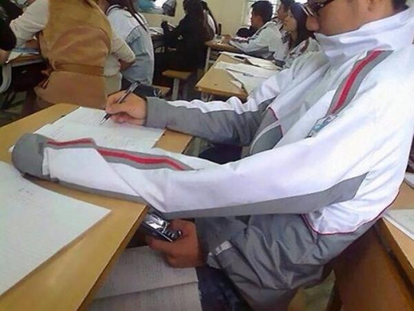 Loạt ảnh cuộc sống học đường hài hước khiến bạn hồi tưởng những năm tháng thanh xuân dữ dội Loạt ảnh cuộc sống học đường hài hước khiến bạn hồi tưởng những năm tháng thanh xuân dữ dội