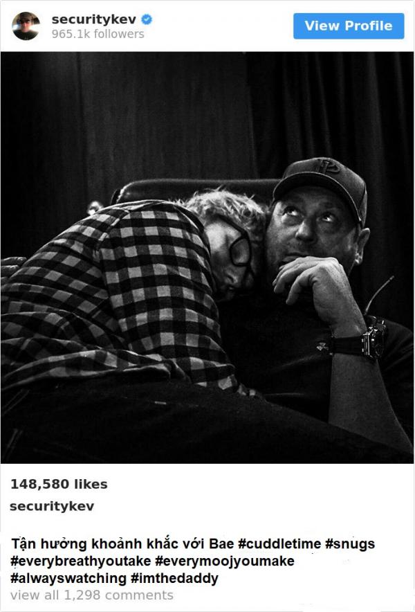 Anh vệ sĩ lầy lội nổi tiếng ngang ngửa Ed Sheeran nhờ hay đưa sếp ra làm trò đùa trên Instagram Anh vệ sĩ lầy lội nổi tiếng ngang ngửa Ed Sheeran nhờ hay đưa sếp ra làm trò đùa trên Instagram