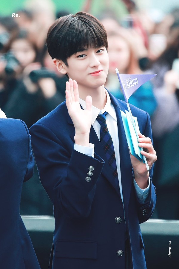 Những thí sinh Produce X 101 cứ như là anh em sinh đôi thất lạc với thần tượng nổi tiếng Những thí sinh Produce X 101 cứ như là anh em sinh đôi thất lạc với thần tượng nổi tiếng