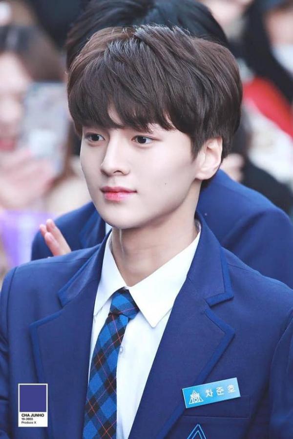 Những thí sinh Produce X 101 cứ như là anh em sinh đôi thất lạc với thần tượng nổi tiếng Những thí sinh Produce X 101 cứ như là anh em sinh đôi thất lạc với thần tượng nổi tiếng