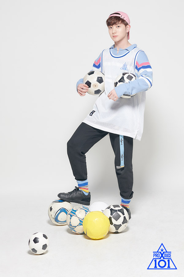 Những thí sinh Produce X 101 cứ như là anh em sinh đôi thất lạc với thần tượng nổi tiếng Những thí sinh Produce X 101 cứ như là anh em sinh đôi thất lạc với thần tượng nổi tiếng