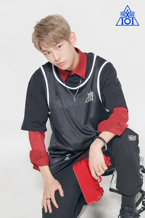 Những thí sinh Produce X 101 cứ như là anh em sinh đôi thất lạc với thần tượng nổi tiếng Những thí sinh Produce X 101 cứ như là anh em sinh đôi thất lạc với thần tượng nổi tiếng