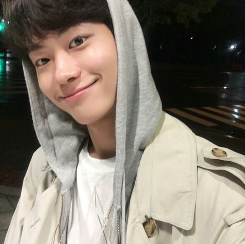 Những thí sinh Produce X 101 cứ như là anh em sinh đôi thất lạc với thần tượng nổi tiếng Những thí sinh Produce X 101 cứ như là anh em sinh đôi thất lạc với thần tượng nổi tiếng