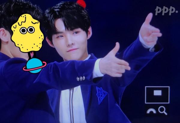 Những thí sinh Produce X 101 cứ như là anh em sinh đôi thất lạc với thần tượng nổi tiếng Những thí sinh Produce X 101 cứ như là anh em sinh đôi thất lạc với thần tượng nổi tiếng
