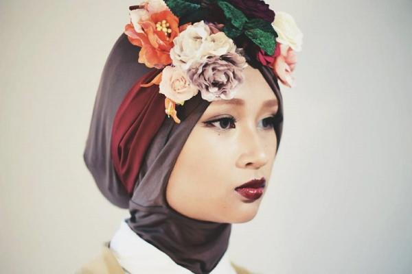 Thời trang Hồi giáo hiện đại và đẹp khó cưỡng của cô nàng Instagrammer nổi tiếng Thời trang Hồi giáo hiện đại và đẹp khó cưỡng của cô nàng Instagrammer nổi tiếng