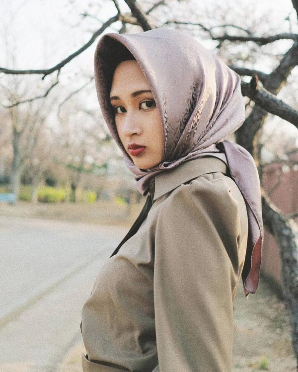 Thời trang Hồi giáo hiện đại và đẹp khó cưỡng của cô nàng Instagrammer nổi tiếng Thời trang Hồi giáo hiện đại và đẹp khó cưỡng của cô nàng Instagrammer nổi tiếng