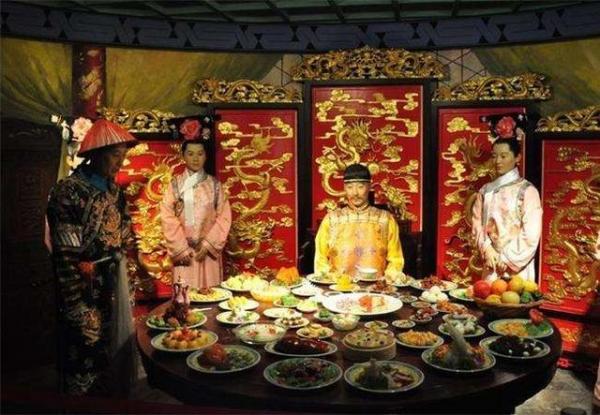 Lịch sử triều nhà Thanh: Một ngày của Hoàng Đế trôi qua như thế nào? Lịch sử triều nhà Thanh: Một ngày của Hoàng Đế trôi qua như thế nào?