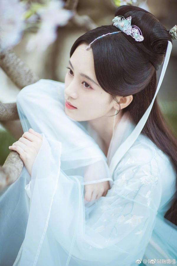 6 phim truyền hình Hoa ngữ lên sóng tháng 4: 'Bữa tiệc tinh thần' sôi động của mùa hè chính thức bắt đầu 6 phim truyền hình Hoa ngữ lên sóng tháng 4: 'Bữa tiệc tinh thần' sôi động của mùa hè chính thức bắt đầu