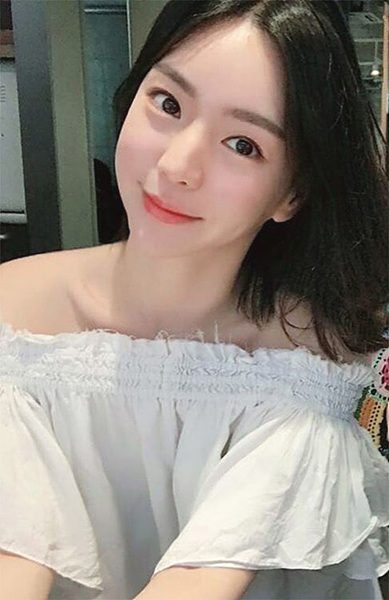 Rò rỉ danh sách tội trạng của Hwang Hana: Chơi cần sa, bán thuốc, tiêm ma túy đá vào tay sinh viên Rò rỉ danh sách tội trạng của Hwang Hana: Chơi cần sa, bán thuốc, tiêm ma túy đá vào tay sinh viên