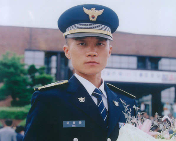 Madame Shim: Quyền lực khuynh đảo showbiz, nghi vấn đứng sau loạt cái chết bí ẩn của nghệ sĩ Hàn Madame Shim: Quyền lực khuynh đảo showbiz, nghi vấn đứng sau loạt cái chết bí ẩn của nghệ sĩ Hàn