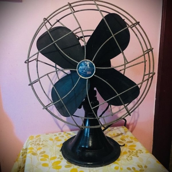 Dân mạng chia sẻ những món đồ từ thời ông bà, cụ cố vẫn được họ sử dụng cho đến tận ngày nay Dân mạng chia sẻ những món đồ từ thời ông bà, cụ cố vẫn được họ sử dụng cho đến tận ngày nay