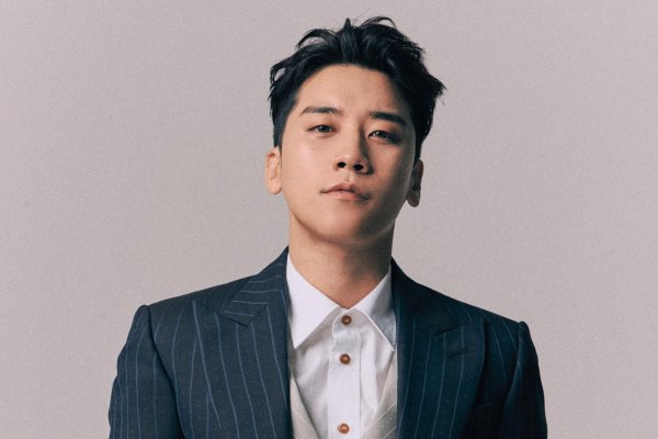 Truyền thông lật tẩy lời nói dối của Seungri: Chỉ là người quảng bá hay đại cổ đông điều hành Burning Sun? Truyền thông lật tẩy lời nói dối của Seungri: Chỉ là người quảng bá hay đại cổ đông điều hành Burning Sun?