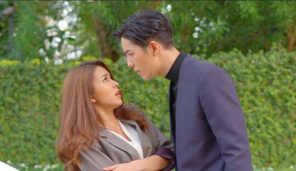 Nam chính cực phẩm trong 'Con Tim Sắt Đá' - Bộ lakorn ngược tâm tạo nên cơn sốt rúng động Châu Á Nam chính cực phẩm trong 'Con Tim Sắt Đá' - Bộ lakorn ngược tâm tạo nên cơn sốt rúng động Châu Á