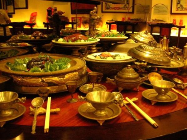 Chuyện ăn uống trong Tử Cấm Thành hoá ra cũng phức tạp chẳng kém gì chuyện 'cung đấu' Chuyện ăn uống trong Tử Cấm Thành hoá ra cũng phức tạp chẳng kém gì chuyện 'cung đấu'