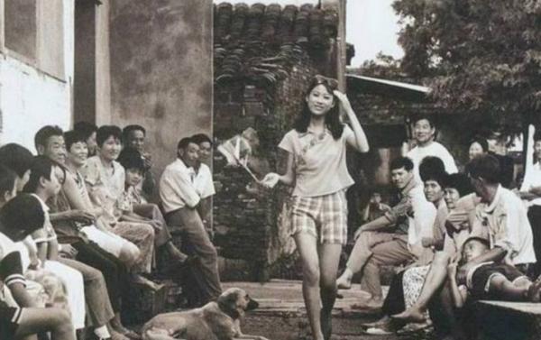 Trước thời giải phóng, Thượng Hải mới là nơi có lượng kỹ viện và kỹ nữ đứng đầu Trung Quốc Trước thời giải phóng, Thượng Hải mới là nơi có lượng kỹ viện và kỹ nữ đứng đầu Trung Quốc