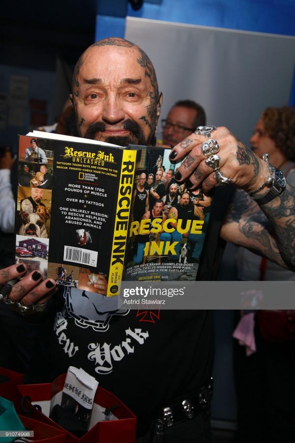 Rescue Ink: Tổ chức giải cứu động vật 'ngầu' nhất quả đất Rescue Ink: Tổ chức giải cứu động vật 'ngầu' nhất quả đất