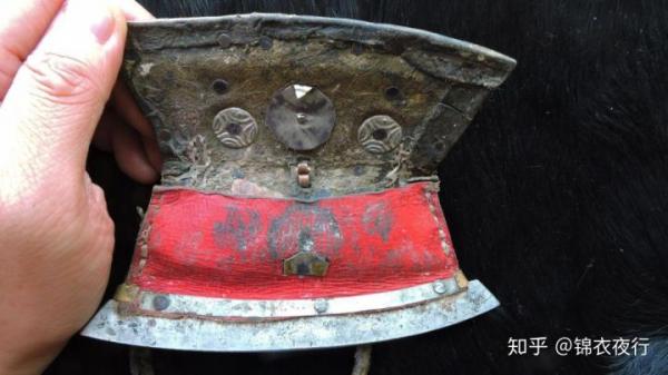 Thời xưa không có diêm và bật lửa, vì sao các đại hiệp xông pha giang hồ lúc nào cũng nhóm được lửa? Thời xưa không có diêm và bật lửa, vì sao các đại hiệp xông pha giang hồ lúc nào cũng nhóm được lửa?