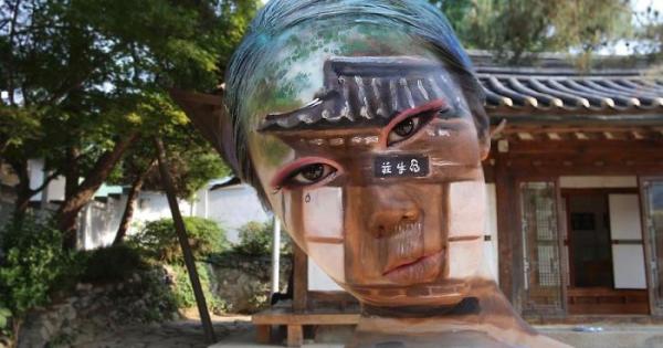 Dain Yoon - 'Thánh trang điểm' ngụy trang bất chấp mọi môi trường Dain Yoon - 'Thánh trang điểm' ngụy trang bất chấp mọi môi trường