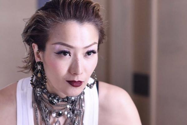 Trịnh Tú Văn tha thứ cho chồng sau scandal ngoại tình: Có phải bản tính của phụ nữ châu Á là cam chịu? Trịnh Tú Văn tha thứ cho chồng sau scandal ngoại tình: Có phải bản tính của phụ nữ châu Á là cam chịu?