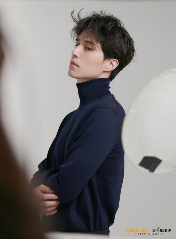 HOT: Lee Dong Wook sẽ là 'anh trai thịt bò' - kẻ sát nhân đeo bám Im Si Wan trong Strangers From Hell HOT: Lee Dong Wook sẽ là 'anh trai thịt bò' - kẻ sát nhân đeo bám Im Si Wan trong Strangers From Hell