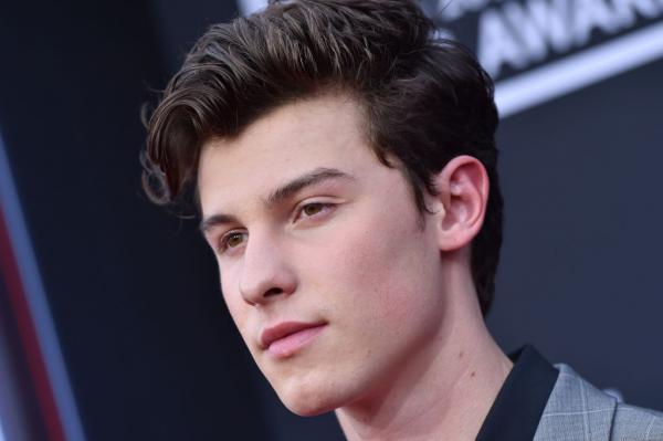 Shawn Mendes phát biểu 'Không rửa mặt vẫn có làn da đẹp', ai tin nào? Shawn Mendes phát biểu 'Không rửa mặt vẫn có làn da đẹp', ai tin nào?