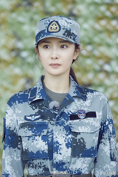 10 sao nữ Hoa ngữ xinh đẹp và 'soái khí' đầy mình khi diện quân trang 10 sao nữ Hoa ngữ xinh đẹp và 'soái khí' đầy mình khi diện quân trang