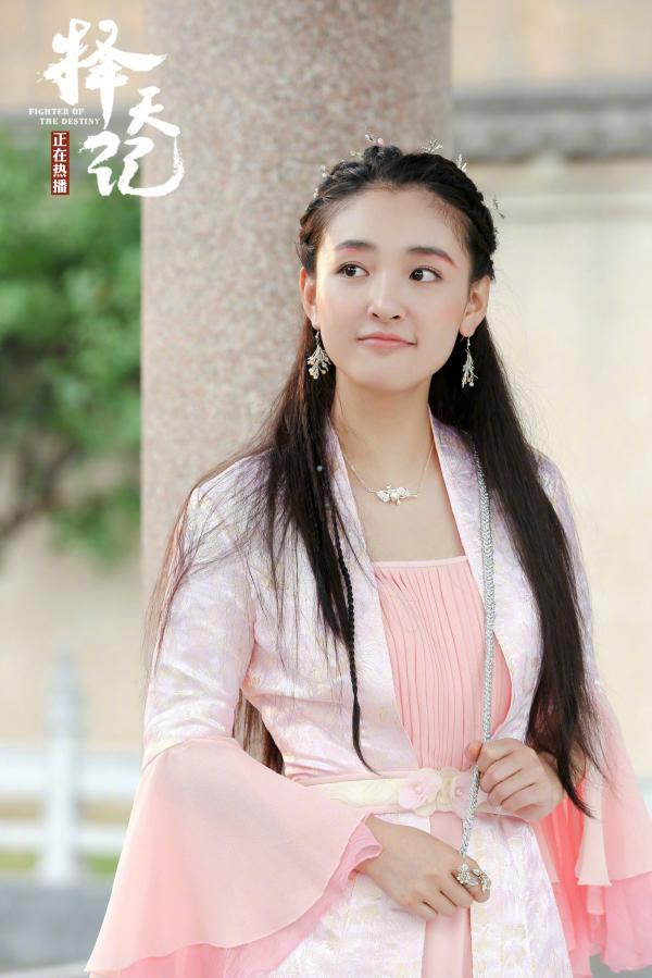 Vì sao nhất định phải xem 'Anh Chỉ Thích Em’: Ai trong chúng ta cũng từng mơ có một F kun trong đời Vì sao nhất định phải xem 'Anh Chỉ Thích Em’: Ai trong chúng ta cũng từng mơ có một F kun trong đời