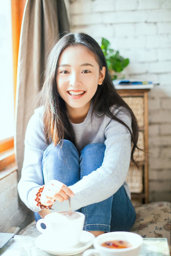Vì sao nhất định phải xem 'Anh Chỉ Thích Em’: Ai trong chúng ta cũng từng mơ có một F kun trong đời Vì sao nhất định phải xem 'Anh Chỉ Thích Em’: Ai trong chúng ta cũng từng mơ có một F kun trong đời