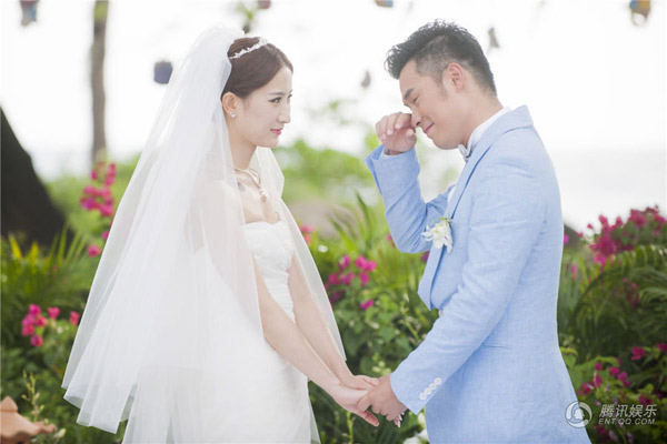 Những chuyện tình showbiz từng đẹp hơn phim trước khi khiến công chúng vỡ mộng vì scandal Những chuyện tình showbiz từng đẹp hơn phim trước khi khiến công chúng vỡ mộng vì scandal